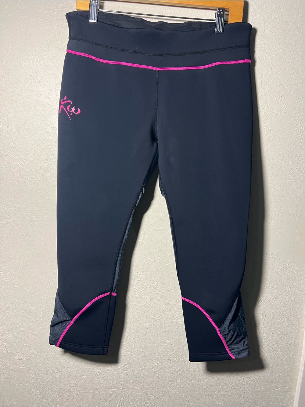 Kutting Weight neoprene sauna capri pants Athletic Leggings with Pink Trim